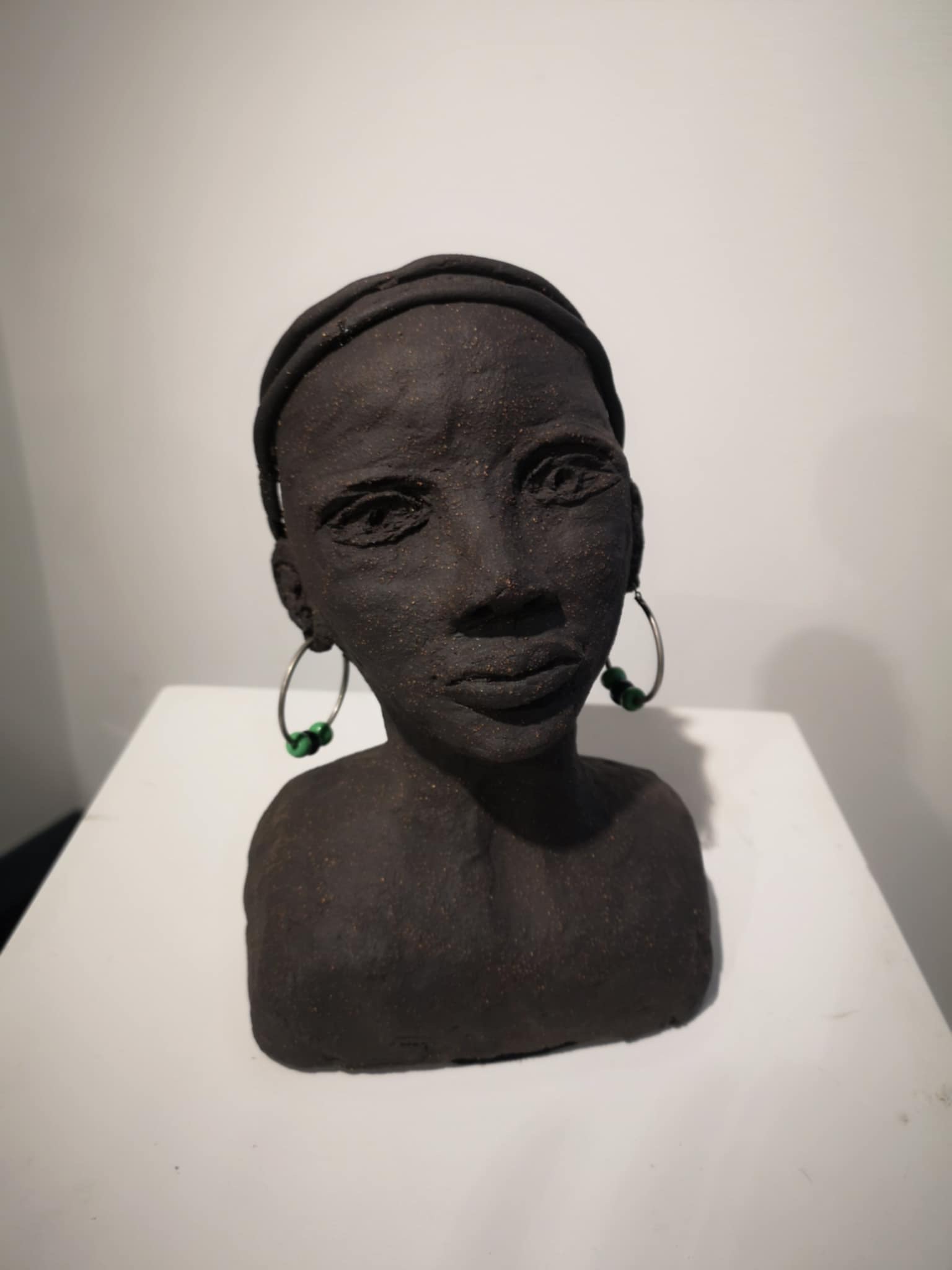 Pottery item